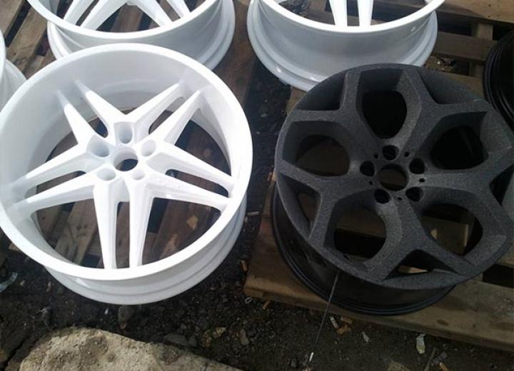 Полимерная покраска дисков легкового автомобиля